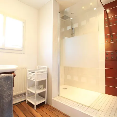 D'hotes Du Mont Roulet La Hague Bed & Breakfast *