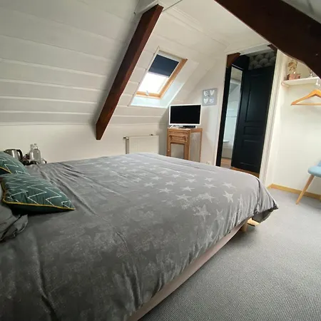 D'hotes Du Mont Roulet La Hague B&B