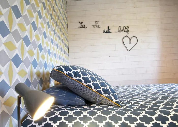 فندق مبيت وإفطار D'hotes Du Mont Roulet La Hague