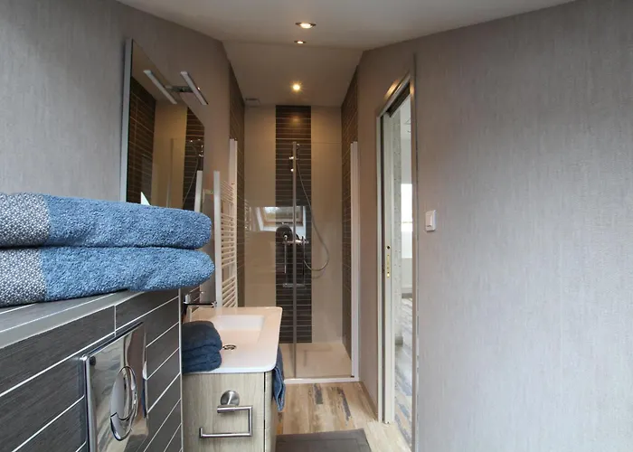 فندق مبيت وإفطار D'hotes Du Mont Roulet La Hague 3*